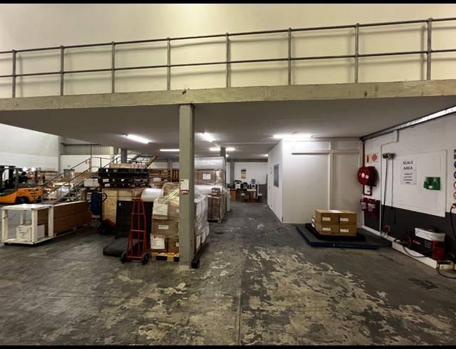 527M² WAREHOUSE TO LET IN AIRPORT INDUSTRIA
